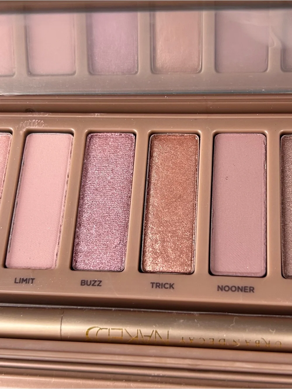 Urban Decay Naked 3 Eyeshadow Palette 12 Rose Neutral Shades ~New in Damaged Box
